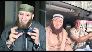 شيخ كفيف يسدد ضربة جزاء روعة .. وملحن يلحن سورة الفاتحة خلف الإمام