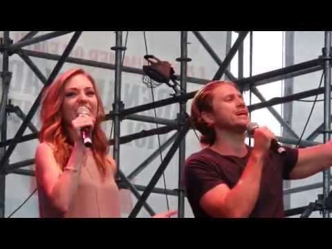 az ex gf-én randevúzok