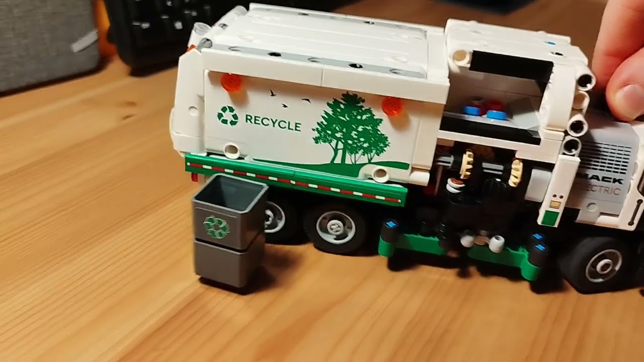 Mack LR Electric Garbage Truck LEGO