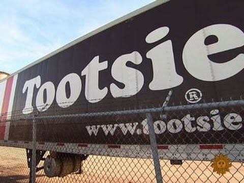 Videó: A Tootsie Roll Industries soha nem adta el a díjat, ha a Tootsie Pop otthona egy őslakos amerikai fiúval lőtt egy csillagot