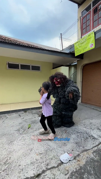 Dede gemes lagi main bola di jailin grandong