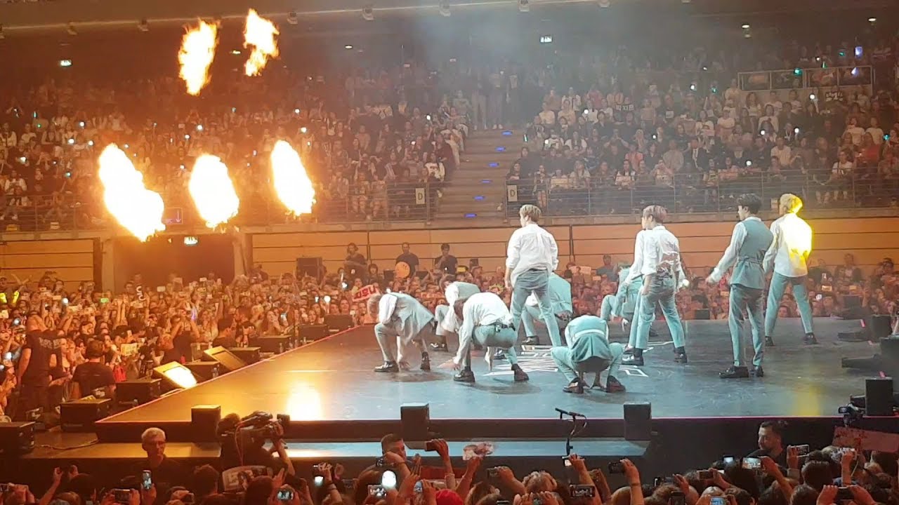 KBS Music Bank Berlin - Wanna One (워너원) - Burn It Up (활할) - Side View Fancam