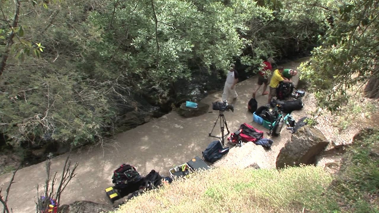 Documentario SU GOLOGONE: DOVE LA TERRA SI SPACCA di Massimo D'Alessandro (Full Ver. / ita)