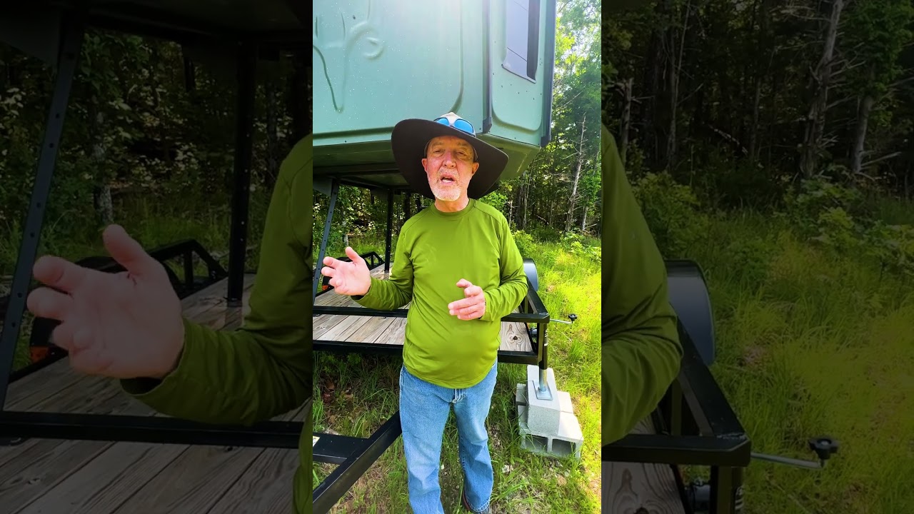 Scouting using Redneck trailer blinds - New property hunting tip