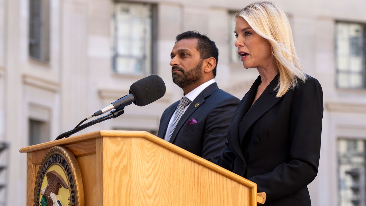 U.S. Attorney General, FBI Director & RCMP Commissioner hold press ...