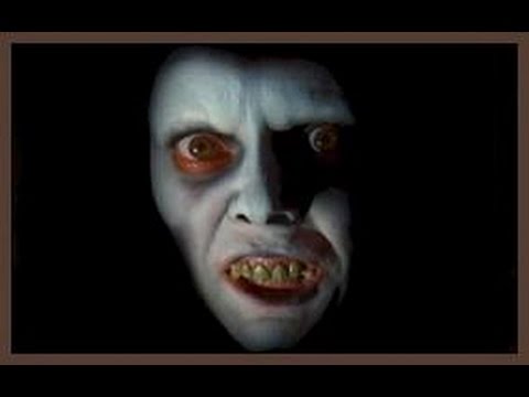 horror-movies-2014-waiter