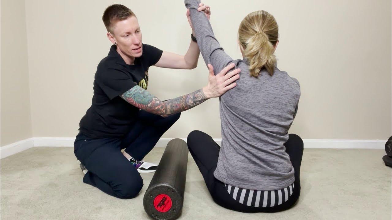 How to foam roll the Latissimus Dorsi (Lats) YouTube