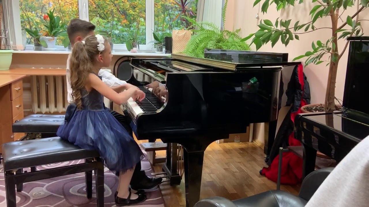 Сестра богдана титомира