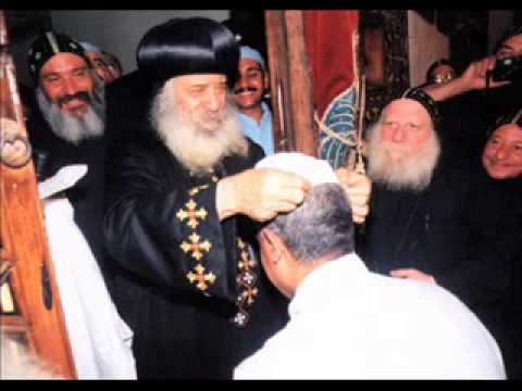 ردا على تهديد القاعدة للكنيسة القبطية عاش البابا