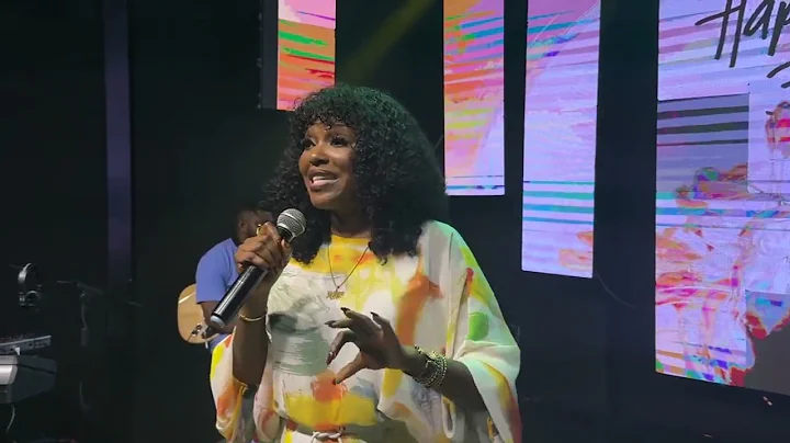 BIOLA BAYO PRAISES TOPE ALABI AT HER 55TH BIRTHDAY CELEBRATION OF PRAISE AND WORSHIP 