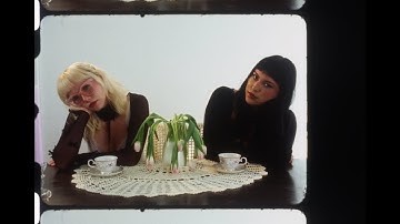 The Two Lips - it’s complicated (Official Visualizer)