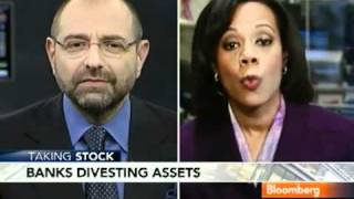 U.S. Stocks Rise as Dell, Nike Overshadow China Concern.flv