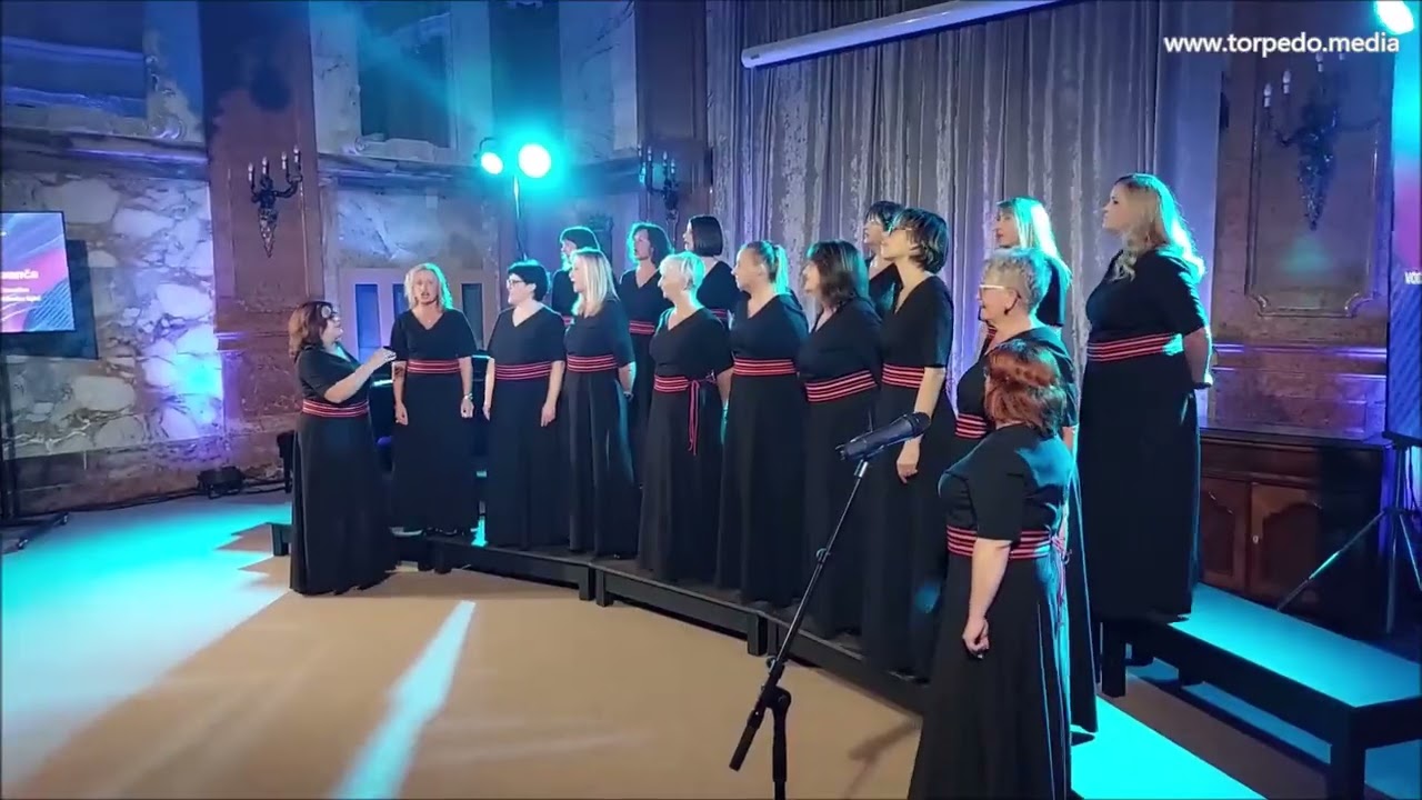 Riječki komorni zbor Val sjajnim koncertom obilježio deset godina djelovanja