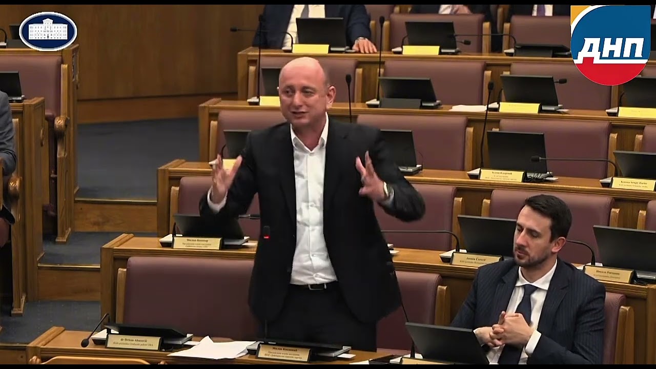 КНЕЖЕВИЋ: „ШПИЈУН НА НЕОДРЕЂЕНО“