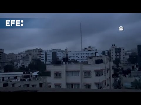 El asedio israelí continua en el Hospital Shifa y complica una tregua en Gaza