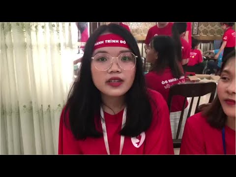 Video Hai sinh viên Đại học Quy Nhơn chia sẻ về Hành trình Đỏ - YouTube