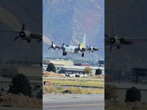 PB4Y 'PRIVATEER' LANDING