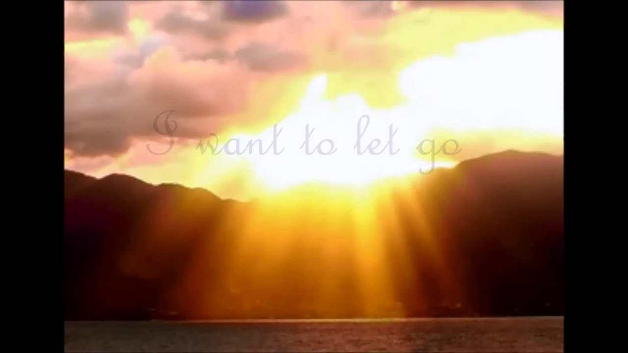Guarda Let Go - Lindsay McCaul (Lyrics) su YouTube Guarda Let Go - Lindsay McCaul (Lyrics) su YouTube
