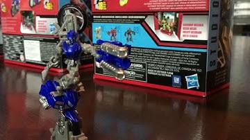 Transformers Jazz and Arcee sisters (ft. Sideswipe) vs Nitro Zeus and Barricade stop motion