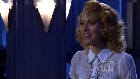 One Tree Hill 6x11 Lucas and Peyton "People always leave"