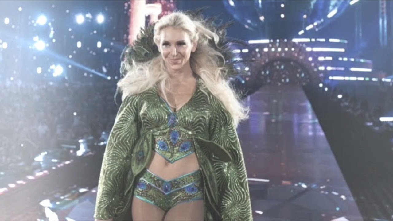 Charlotte Flair "Recognition" (Pyro + Arena + Crowd Effects)