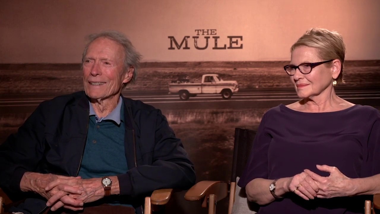 映画 運び屋 夫婦役を演じたクリント イーストウッド ダイアン ウィーストの特別2ショットインタビュー動画が到着 Anemo