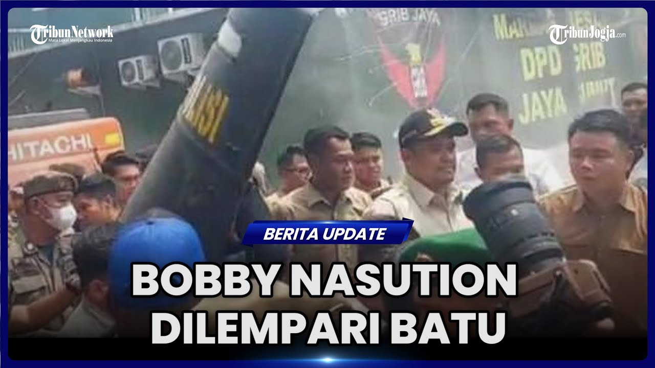 ROMBONGAN PEJABAT SUMUT DARI GUBERNUR HINGGA PANGDAM DILEMPARI BATU