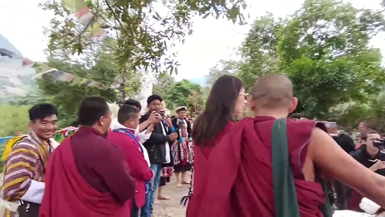 His Eminence 10th Mon Lhagyala Rinpoche Visit rest sit