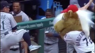 Mariners Legend Ichiro Has Pillow Fight Against Texas Rangers Mascot!