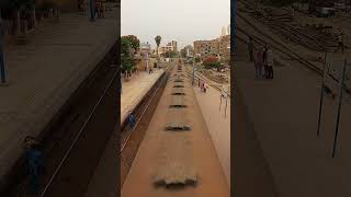 قطار طنطا محافظة الغربية فى محطة مدينة تلا متجة إلى شبين الكوم محافظة المنوفية