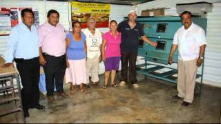 En Macuspana se entrega ayuda a pequeñas y medianas empresas