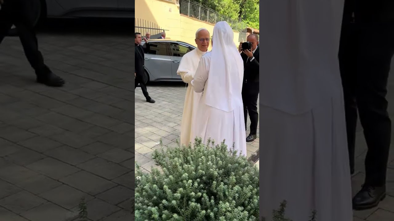 Pope Leo XIV Receives A Warm Welcome Popeleoxiv Catholicchurch