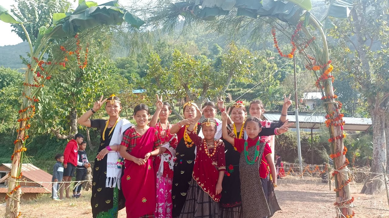 Kamal phul hiloima song dance by lok shaskrti yuba club patal padini 2 ...