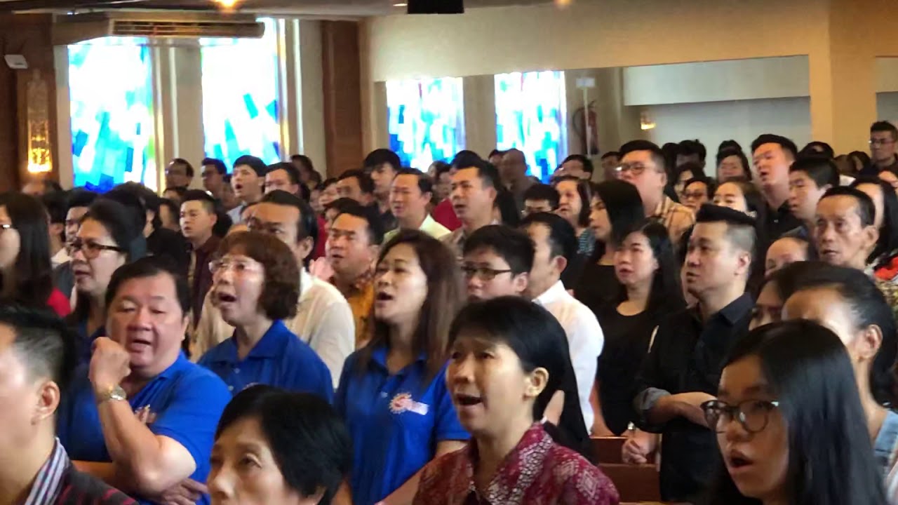 Maka jiwaku pun memujiMu, sungguh besar Kau Allah ku.