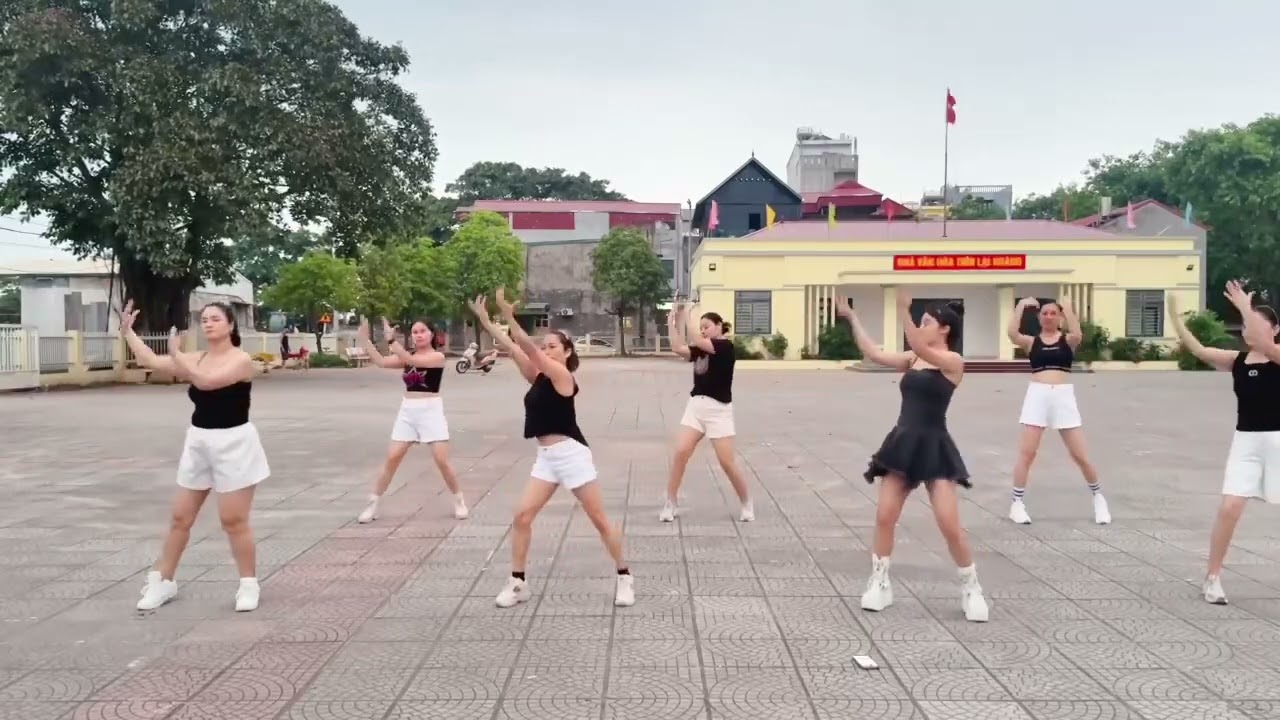 Zum ba Lại Hoàng 22/5/2025