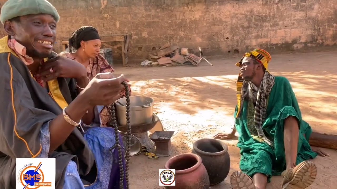 Le Fou Woroli qui veut prendre une 2ème femme avec son complice Diabate