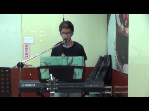 憨人/五月天(主唱:聖榮團長)--火種樂團85度台北泰山店演唱會(2015.10.29)