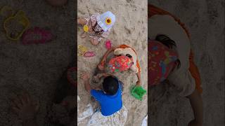 Main Pasir Di Pantai  anak pantai pasirputih happy