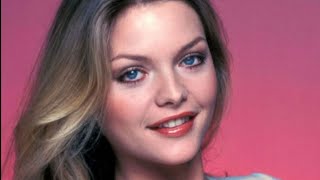 10 Sexy Photos of Michelle Pfeiffer