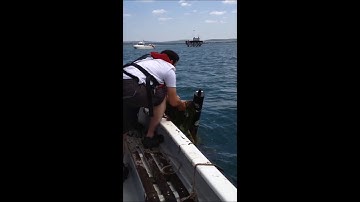 Retrieving Current Meter  from Lymington (coastal oceanography)