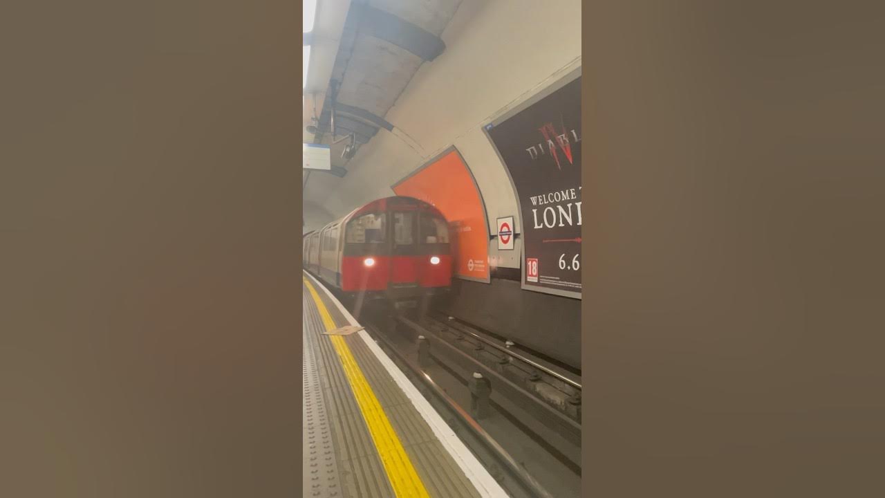 London Underground Piccadilly Line at King’s cross St Pancras YouTube