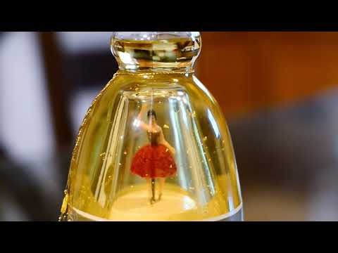 bols ballerina gold liqueur red dress bols gold ballerina dancing red dress liqueur bottle 1950s music works (257210131988),
