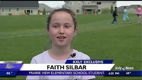 Elementary students eagerly follow daylight saving time legislation