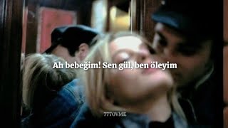 Kaan Boşnak - Böyle Güzelsin Hep Böyle Kal (Sözleri/Lyrics)