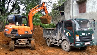 Máy Xúc Doosan Dx55W Đào Múc Đất, Xe Ô Tô Tải Ben Chở Và Đổ Đất | Excavator Dump Truck | TienTube TV