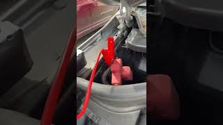 Geeneu Jump Starter -- link：👉 bit.ly/3MU1ddr