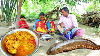 Snake head fish curry cooking in tribal style by santali tribe family||rural village India