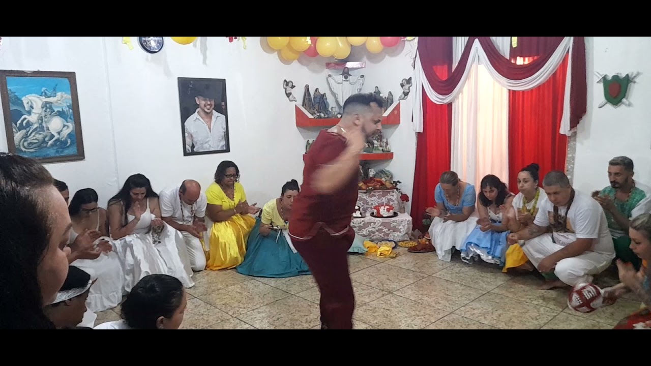 chegada do Pai Xango do Fogo .