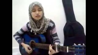 Download Lagu Cover Song ~Cewek Cantik Berjilbab Main Gitar and Nyanyi Lagu Nirwana Sudah Cukup Sudah, Suaranya MP3