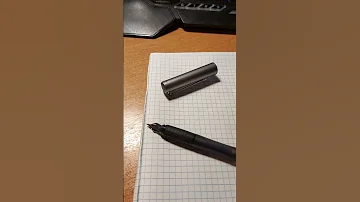 Перьевая ручка из ашана рвёт шаблоны.